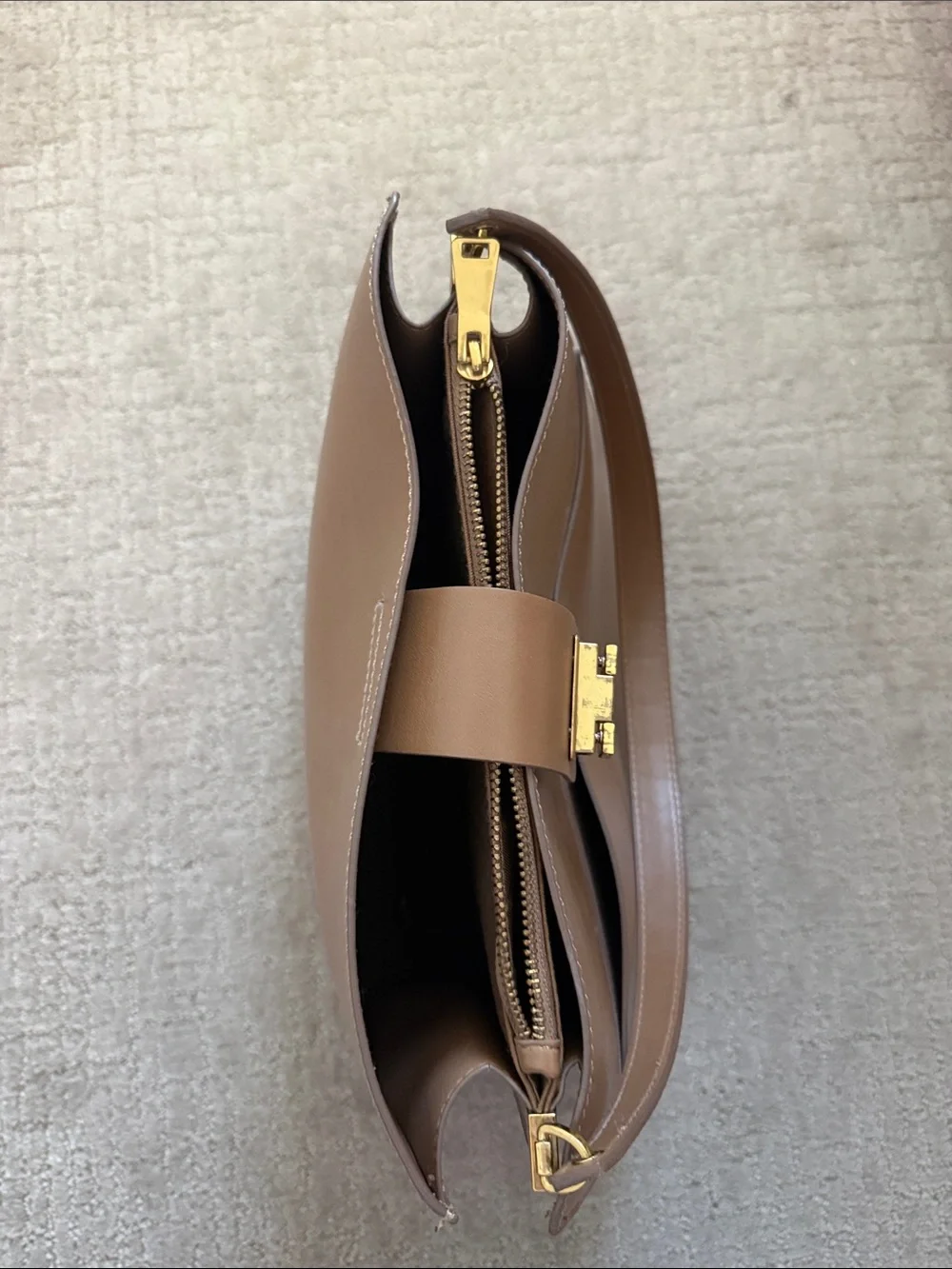 Classic Women's Shoulder Bag in Brown